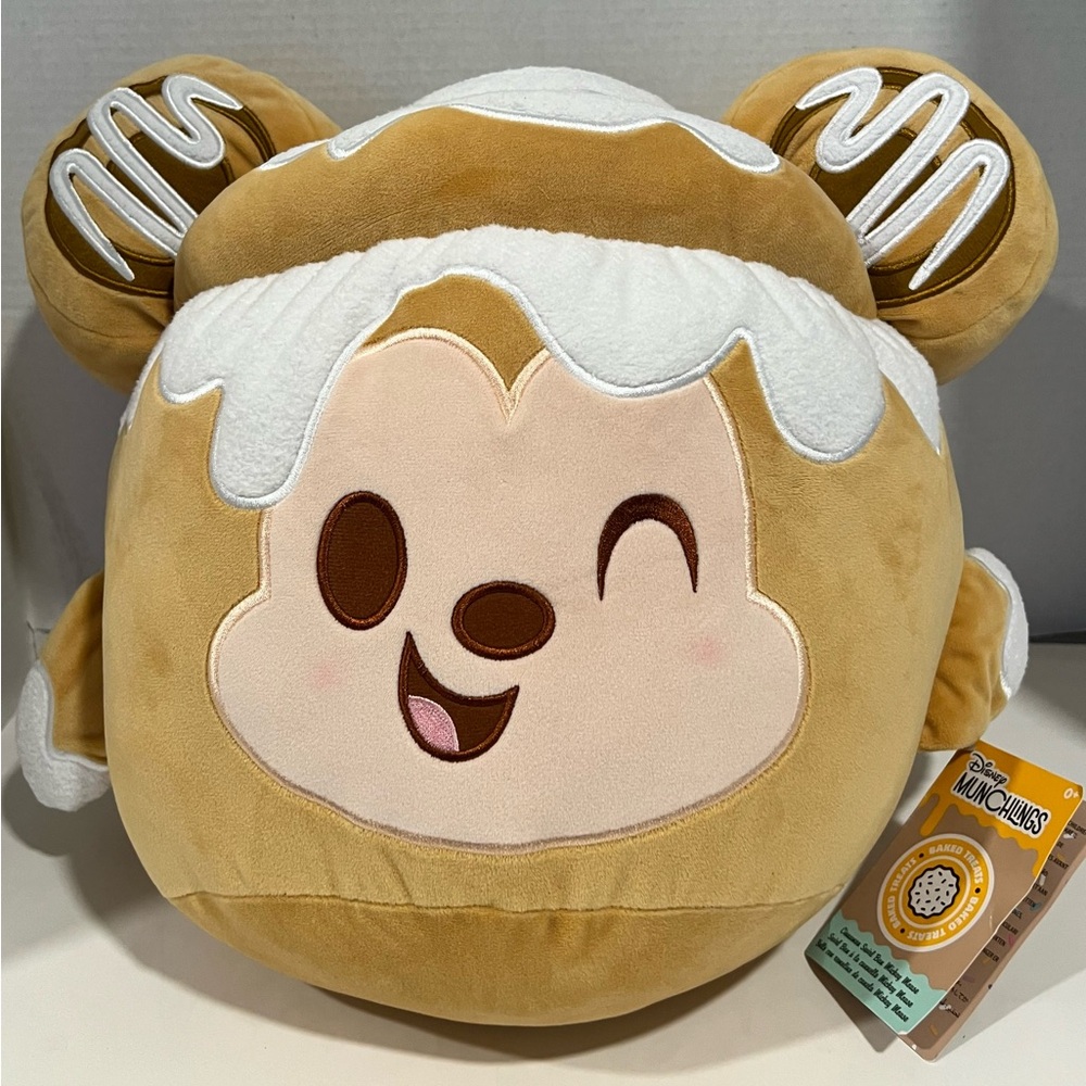NWT Disney Munchlings Cinnamon Swirl Bun Plush